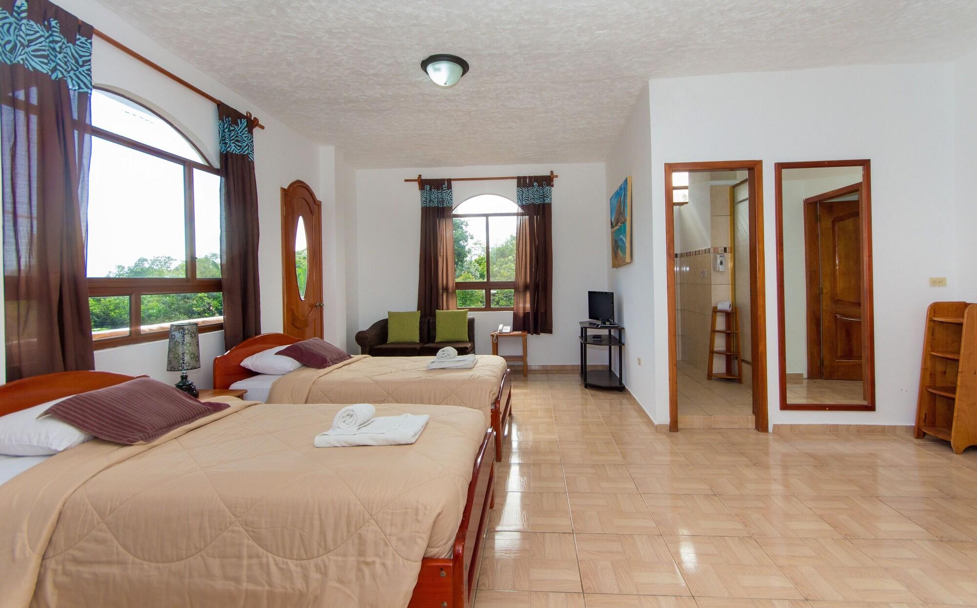Twin Hotel Galápagos by Rotamundos Puerto Ayora  Exterior foto