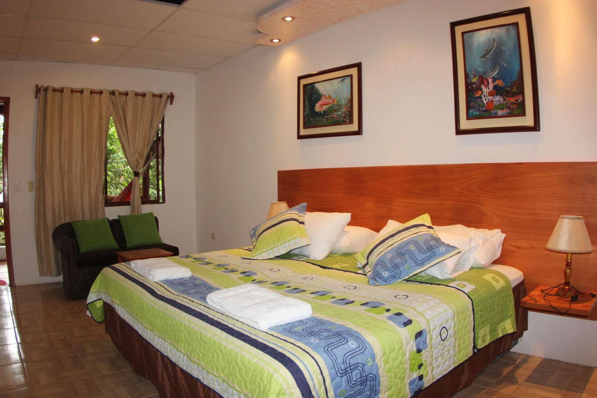 Twin Hotel Galápagos by Rotamundos Puerto Ayora  Exterior foto